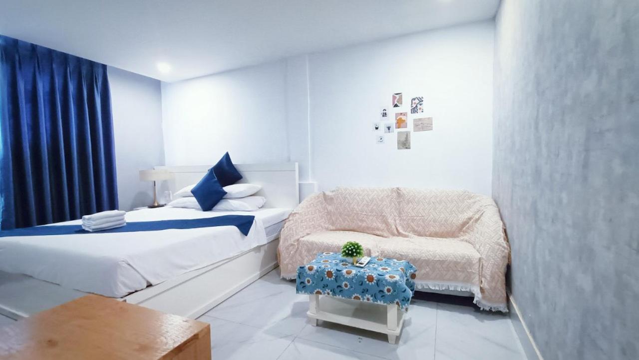 Queen Central Apartment Hotel Хошимін Екстер'єр фото