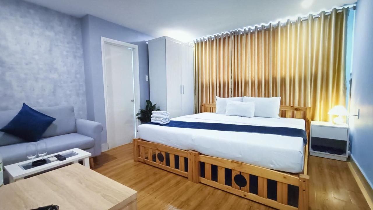 Queen Central Apartment Hotel Хошимін Екстер'єр фото