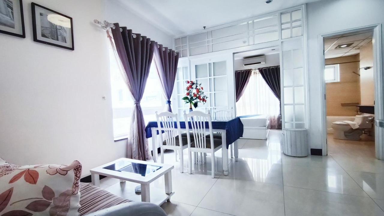 Queen Central Apartment Hotel Хошимін Екстер'єр фото