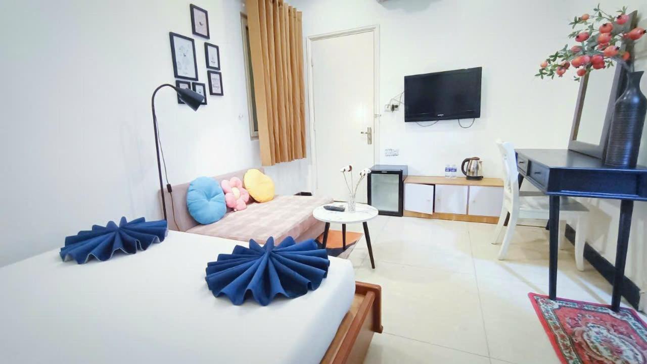 Queen Central Apartment Hotel Хошимін Екстер'єр фото
