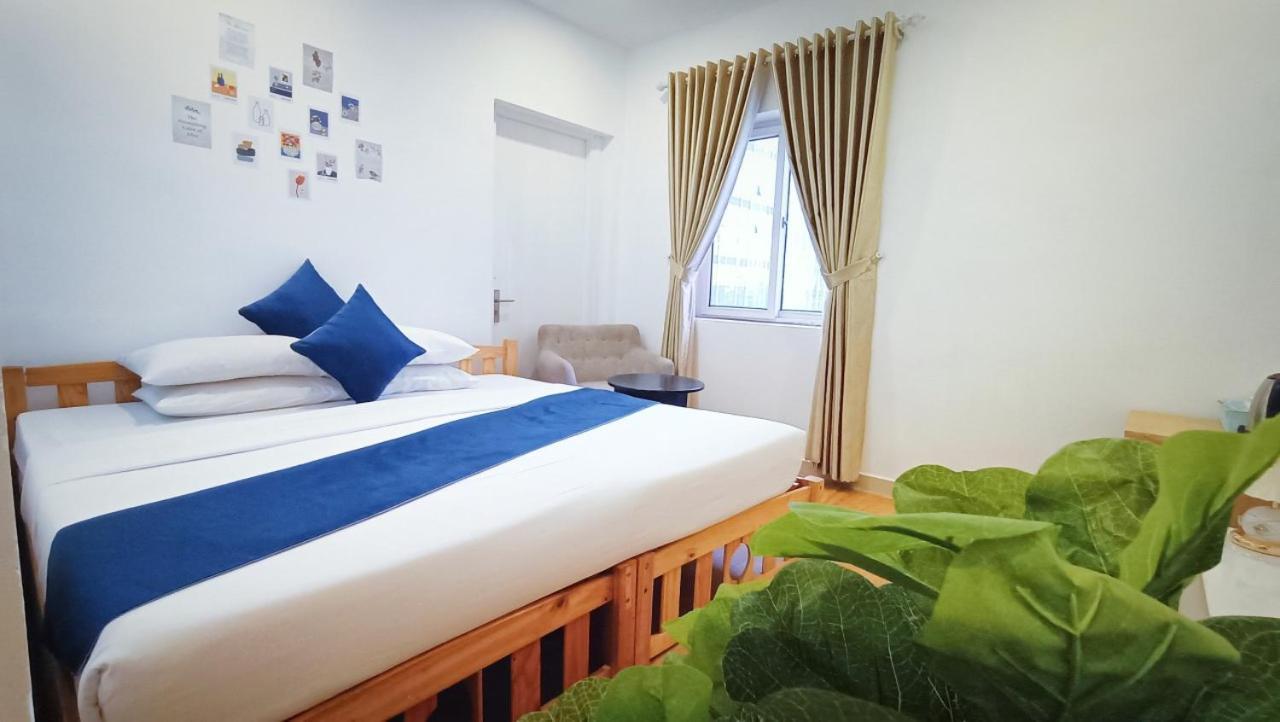 Queen Central Apartment Hotel Хошимін Екстер'єр фото